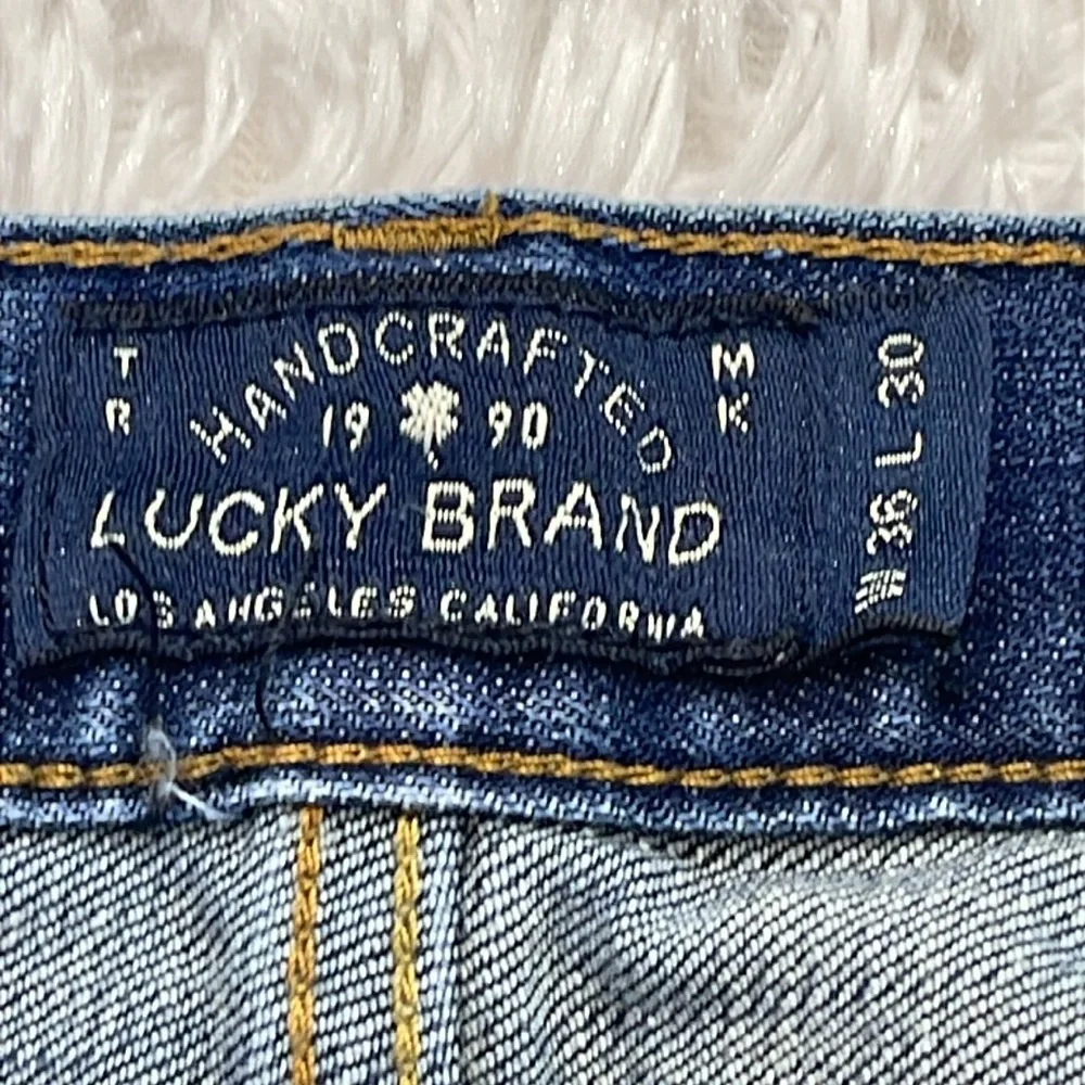 Lucky Brand MENS 221 ORIGINAL STRAIGHT SIZE 36/30 Fit Blue Jeans